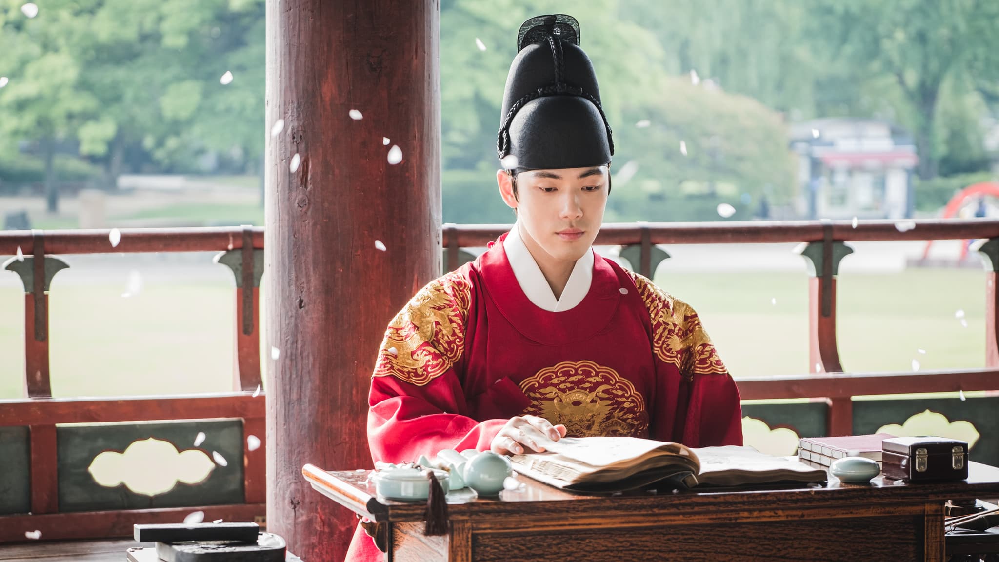 Jang Bong Hwan in Wonderland